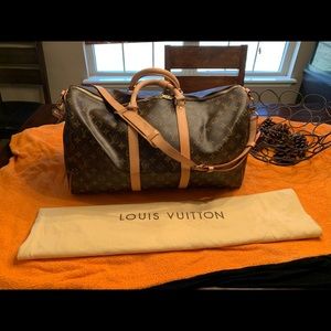 Louis Vuitton Keepall Bandouliere 50.  Excellent!